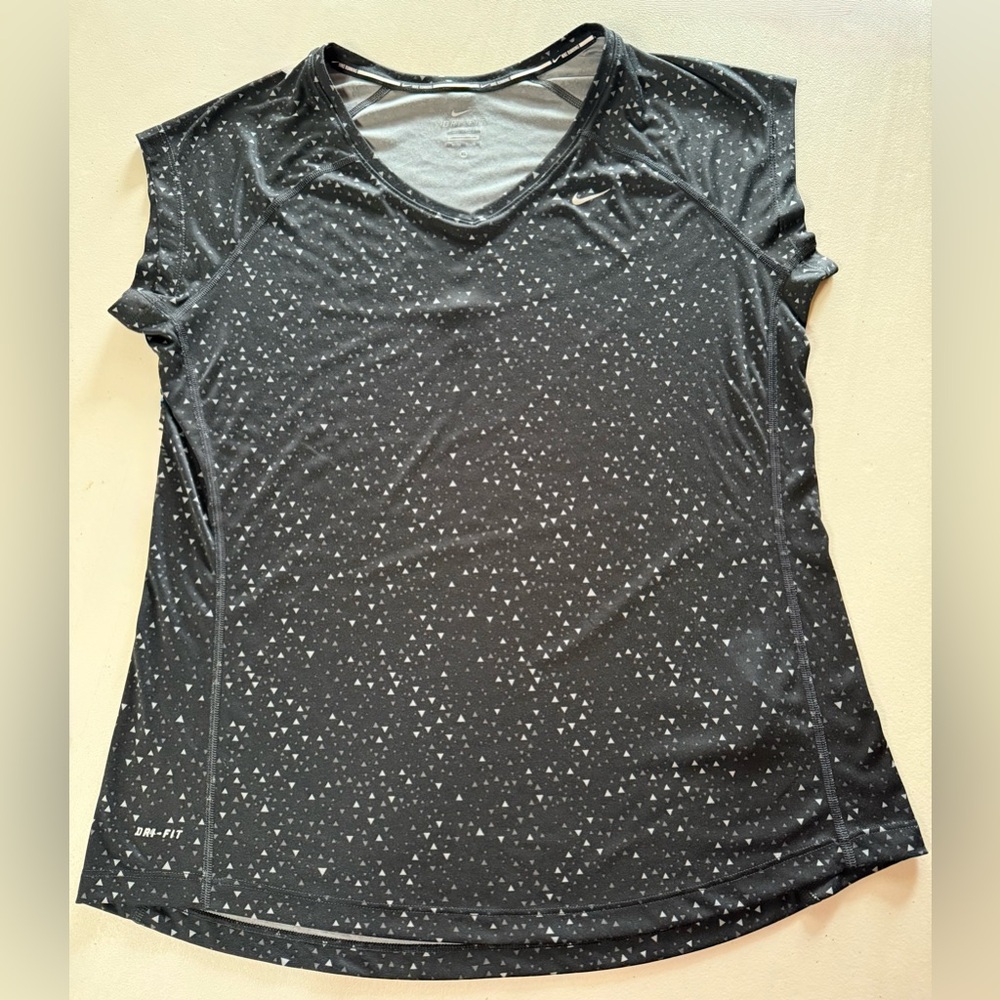 Women’s Nike Dri-FIT Training Top – Black with White Triangle Print